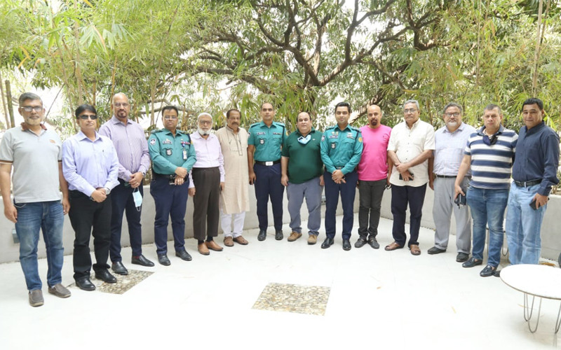 কার্যনির্বাহী সদস্যদের ধানমন্ডি মডেল থানার উর্ধ্বতন কর্মকর্তাদের সাথে সাক্ষাত