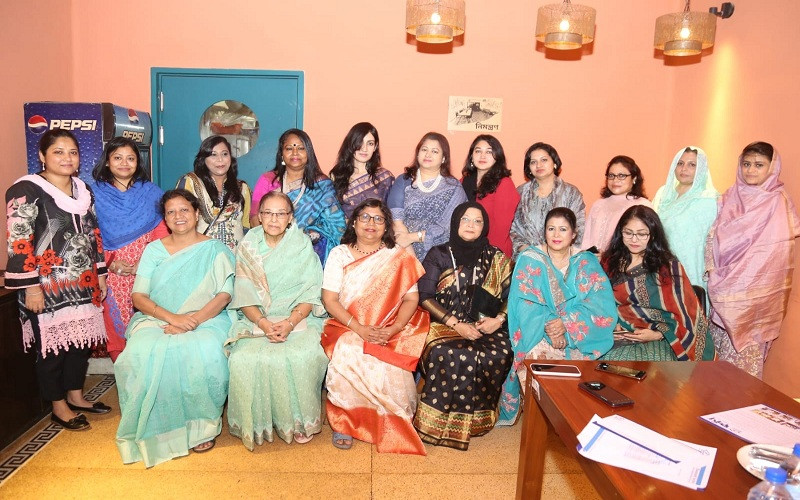 ধানমন্ডি সোসাইটির সম্মানিত মহিলা সদস্যদের নিয়ে ধানমন্ডির একটি রেস্টুরেন্টে মত বিনিময় সভা অনুষ্ঠিত