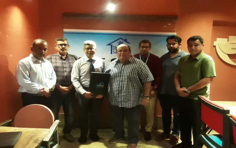ধানমন্ডি সোসাইটি ও বি আর বি হসপিটালের এর সাথে একটি চুক্তি সম্পন্ন হয়।